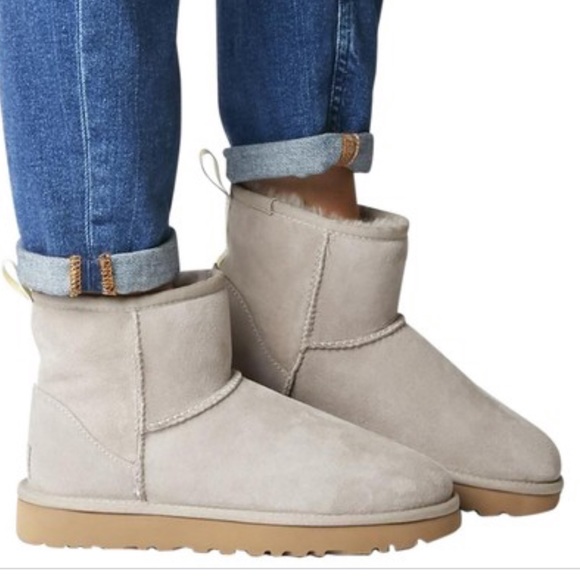 Ugg Classic Mini Ii Graphic Logo Oyster 